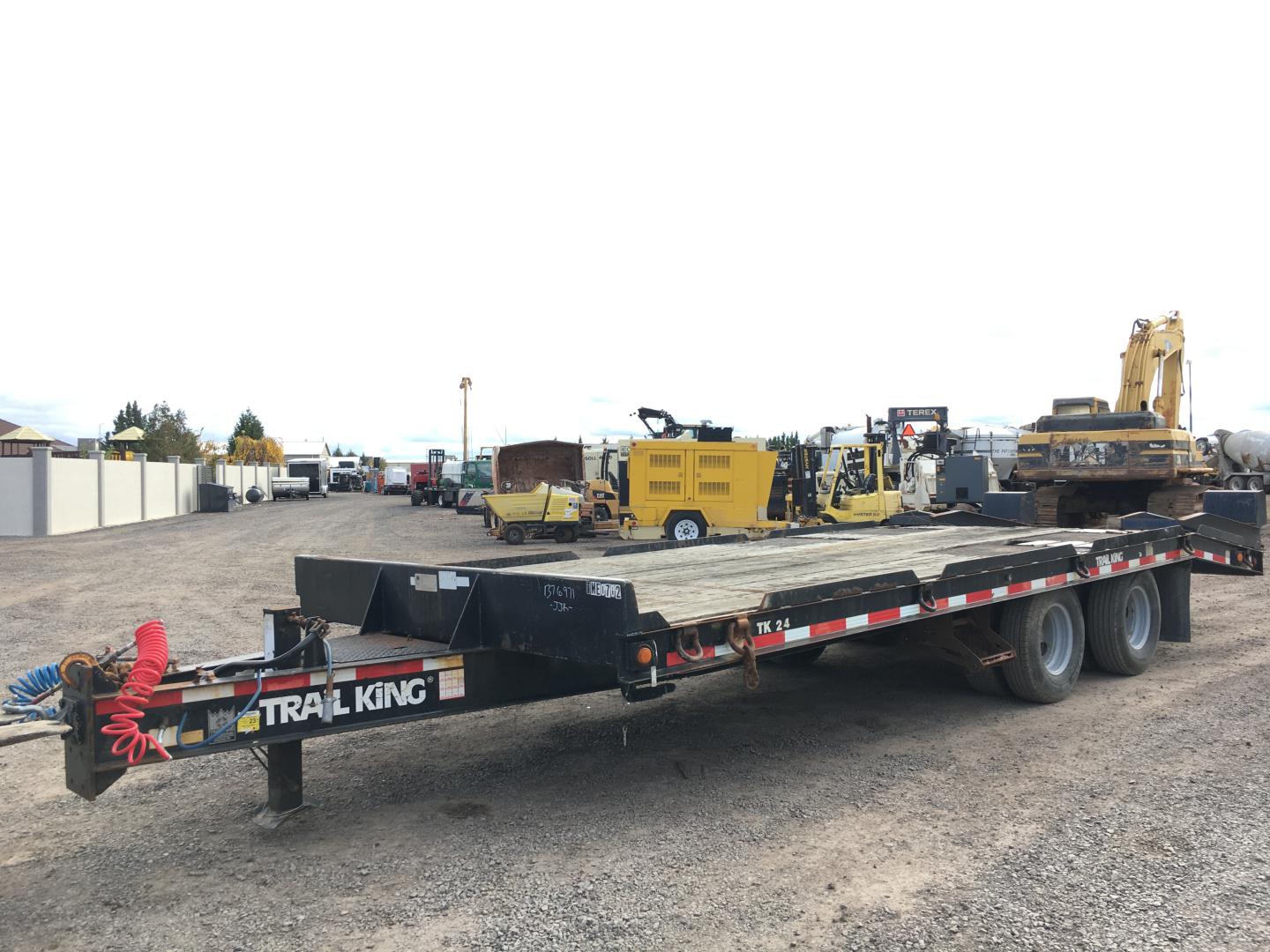 ./imagenes/INVOICE/2019/17212/REMOLQUE TRAIL KING TK24-LP  (20).JPG